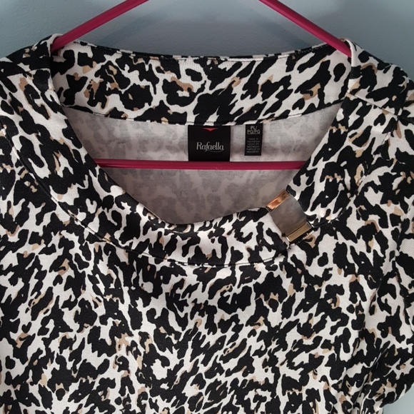 Leopard print top - Picture 2 of 3